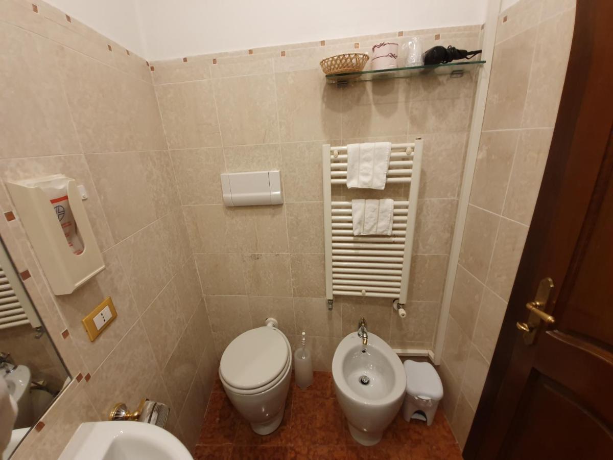 Casa Alla Fenice Venesia Bagian luar foto