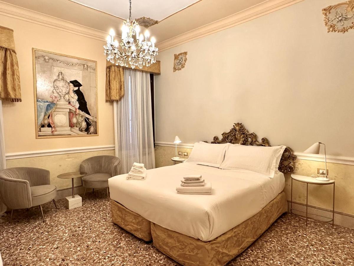 Casa Alla Fenice Venesia Bagian luar foto