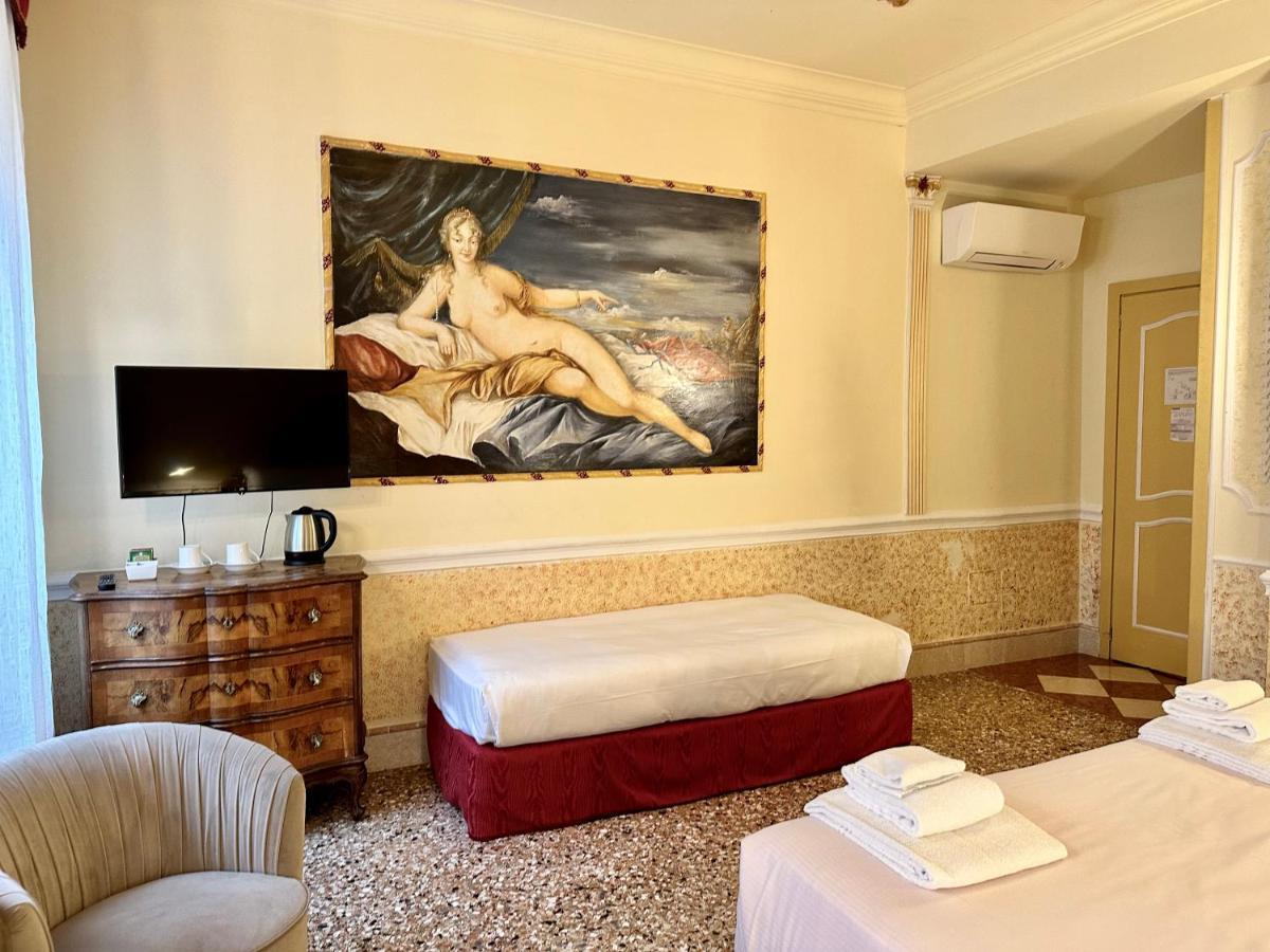 Casa Alla Fenice Venesia Bagian luar foto
