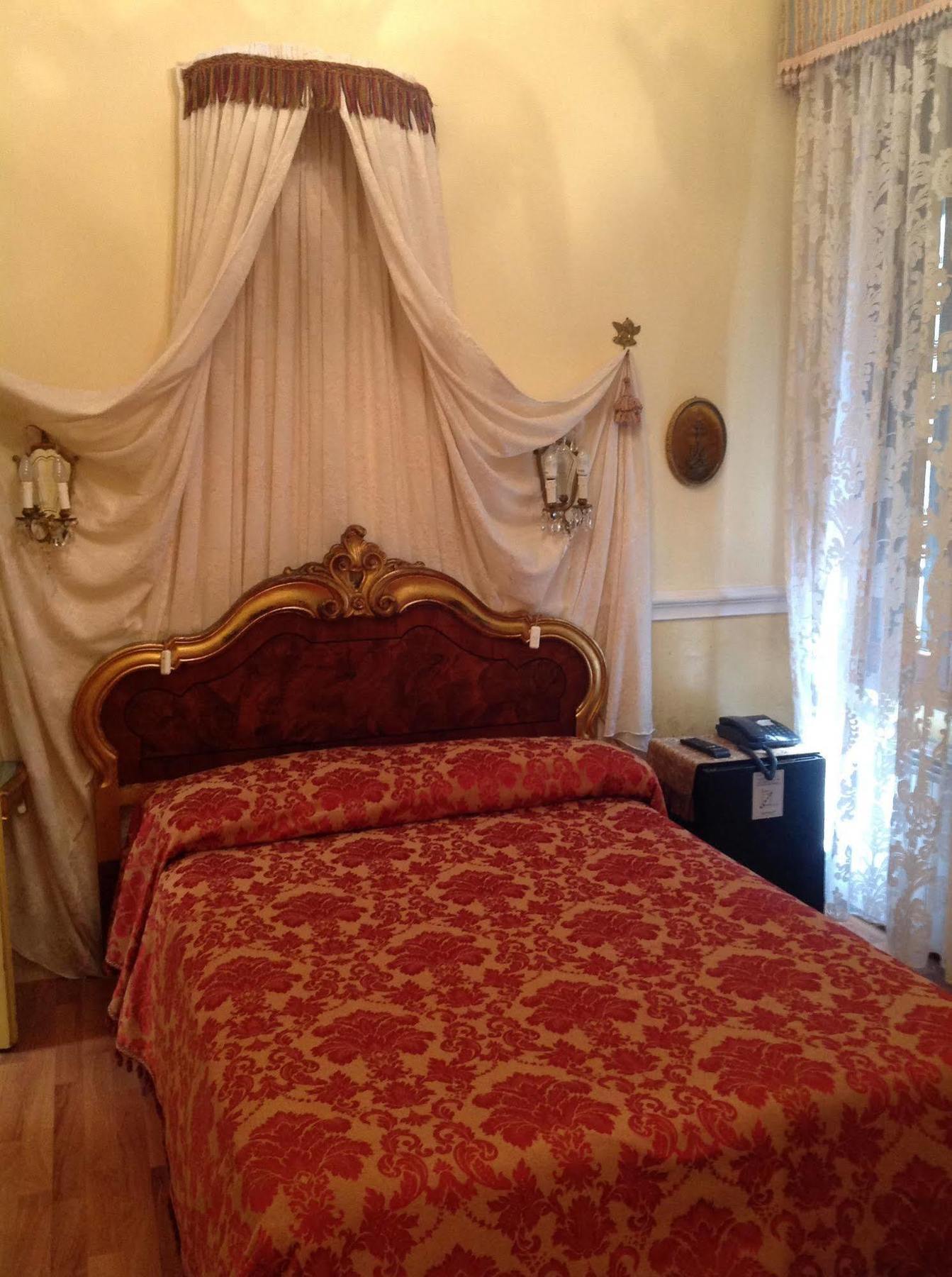 Casa Alla Fenice Venesia Bagian luar foto