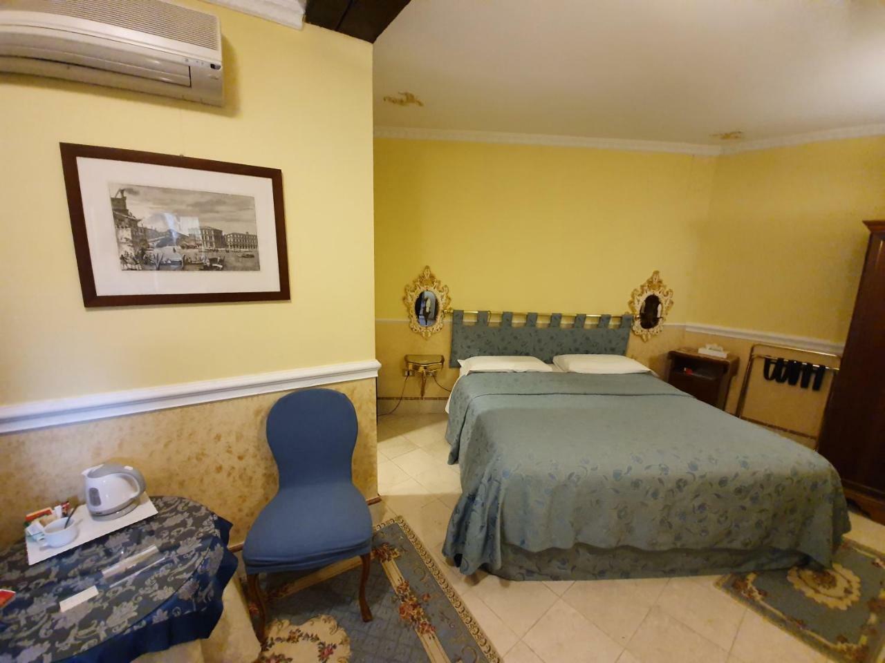Casa Alla Fenice Venesia Bagian luar foto