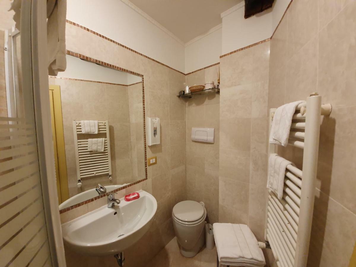 Casa Alla Fenice Venesia Bagian luar foto